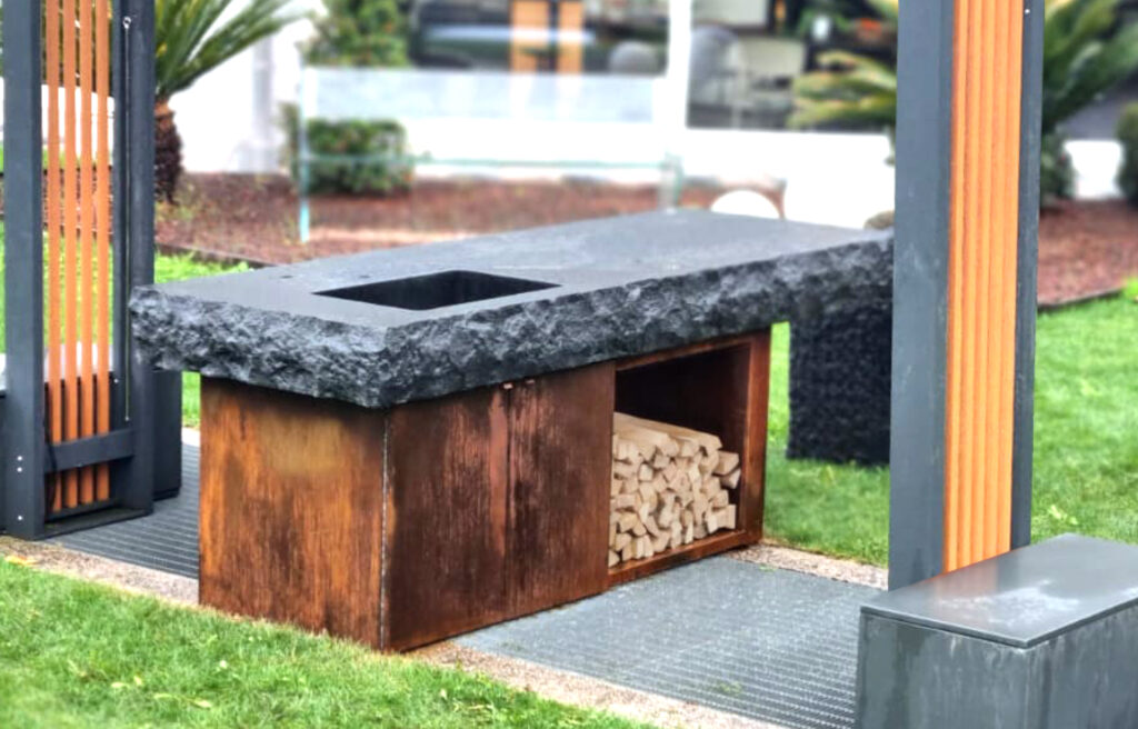 Arredamento outdoor negozio di design Area 67 Design, Arco in Trentino